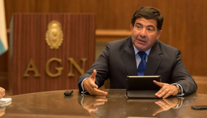 Una jueza ordenó suspender a Echegaray como Auditor General de la Nación Una jueza ordenó suspender a Echegaray como Auditor General de la Nación