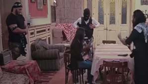 Video: le hicieron la broma más pesada del mundo a actriz egipcia Video: le hicieron la broma más pesada del mundo a actriz egipcia