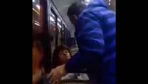 Estremecedor video: una mujer “poseída” en un colectivo Estremecedor video: una mujer “poseída” en un colectivo