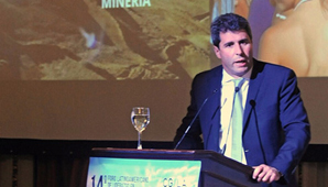 Uñac: “Tenemos que gastar menos de lo que ingresa” Uñac: “Tenemos que gastar menos de lo que ingresa”