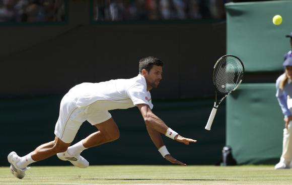 Novak Djokovic tropezó y habrá nuevo campeón en Wimbledon Novak Djokovic tropezó y habrá nuevo campeón en Wimbledon