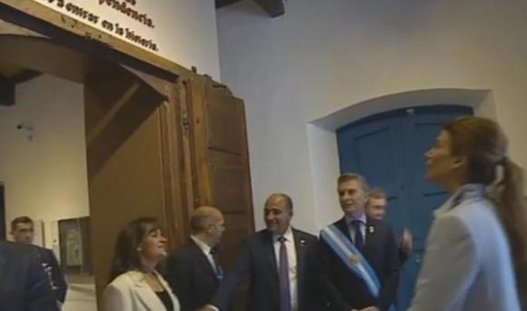 Orgullo en San Juan por la visita presidencial a la puerta que salvó Gnecco Orgullo en San Juan por la visita presidencial a la puerta que salvó Gnecco