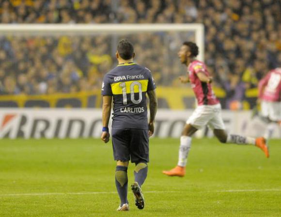 ¿Qué le pasa a Tevez? ¿Qué le pasa a Tevez?