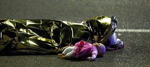 Atentado en Niza: la imagen que conmueve al mundo Atentado en Niza: la imagen que conmueve al mundo