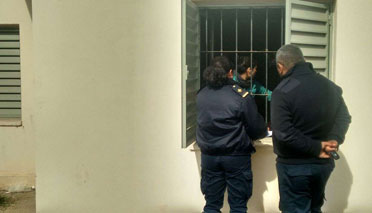 Una sanjuanina con sus 8 hijos usurpó una vivienda en La Rioja Una sanjuanina con sus 8 hijos usurpó una vivienda en La Rioja