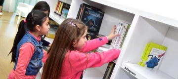 El museo se llenó de voces infantiles y canciones de la época de la colonia El museo se llenó de voces infantiles y canciones de la época de la colonia