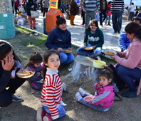 Desde Chimbas, un picnic con locro Desde Chimbas, un picnic con locro