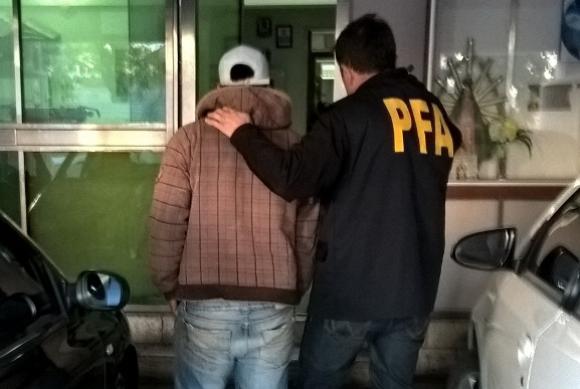 Buscado por drogas, cae Buscado por drogas, cae