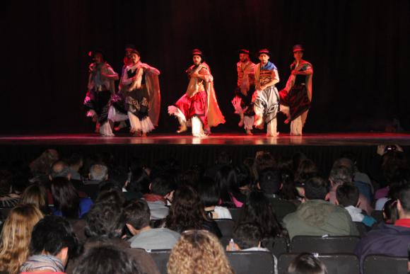 Con las pilchas gauchas Con las pilchas gauchas