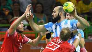 Los Gladiadores cayeron en su debut Los Gladiadores cayeron en su debut