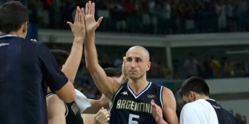 Tras la eliminación, la Generación Dorada se despidió ovacionada Tras la eliminación, la Generación Dorada se despidió ovacionada