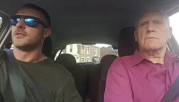 Tiene Alzheimer y sólo recupera la memoria cuando canta Tiene Alzheimer y sólo recupera la memoria cuando canta