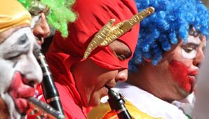 Superhéroes, música y color: el regalo de la Banda de Música para los niños Superhéroes, música y color: el regalo de la Banda de Música para los niños