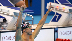 Phelps se colgó su medalla dorada n°20 en los Juegos Phelps se colgó su medalla dorada n°20 en los Juegos