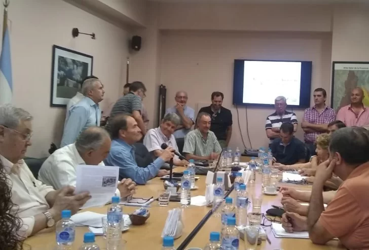 Reclamo unánime e inédito por tarifas y una respuesta negativa del EPRE Reclamo unánime e inédito por tarifas y una respuesta negativa del EPRE