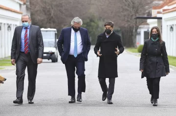 Gobernadores del PJ respaldaron la decisión del Presidente sobre coparticipación de CABA Gobernadores del PJ respaldaron la decisión del Presidente sobre coparticipación de CABA