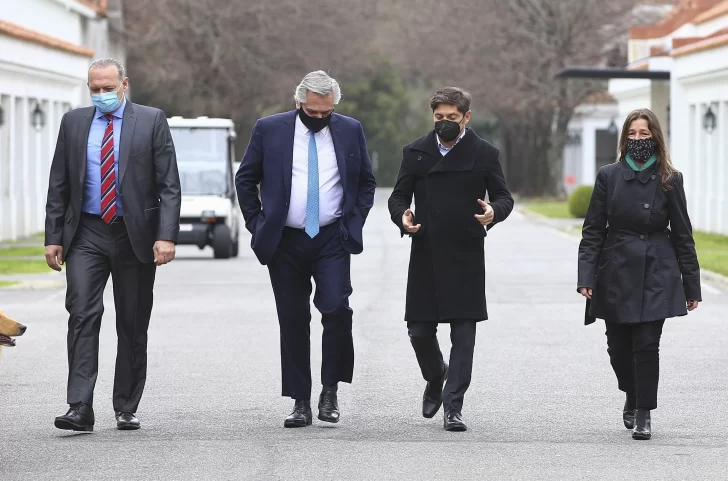 Gobernadores del PJ respaldaron la decisión del Presidente sobre coparticipación de CABA Gobernadores del PJ respaldaron la decisión del Presidente sobre coparticipación de CABA