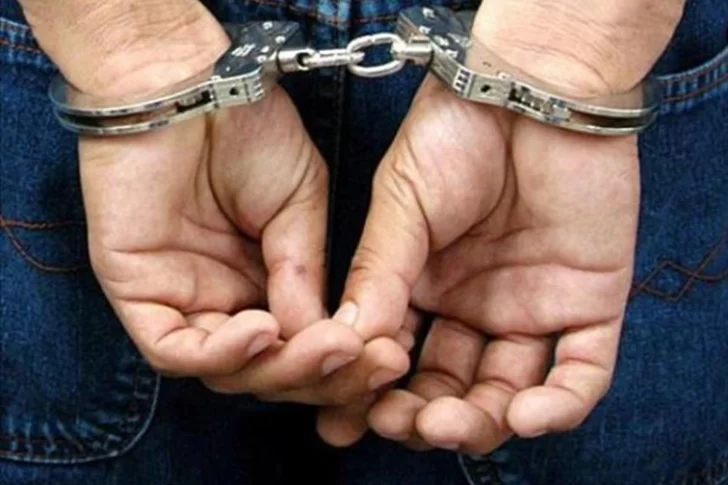 Piden 15 años de pena a un cabo de la Policía por violar a su ex, una agente