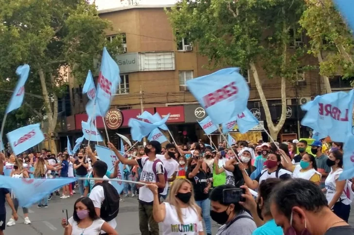 Un millar de personas participó en San Juan del   reclamo de Memoria, Verdad y Justicia
