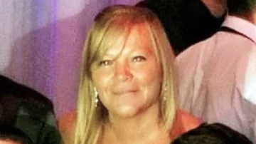 Directora de escuela reivindicó la dictadura con una foto de Videla secuestrando funcionarios del Gobierno Directora de escuela reivindicó la dictadura con una foto de Videla secuestrando funcionarios del Gobierno