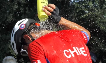 Catorce instantáneas de la tercera etapa de la Vuelta a San Juan Catorce instantáneas de la tercera etapa de la Vuelta a San Juan