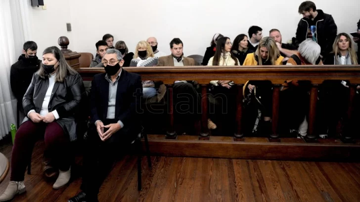 Pidieron 28 años de prisión para el cura, la preceptora y el portero del jardín Belén Pidieron 28 años de prisión para el cura, la preceptora y el portero del jardín Belén