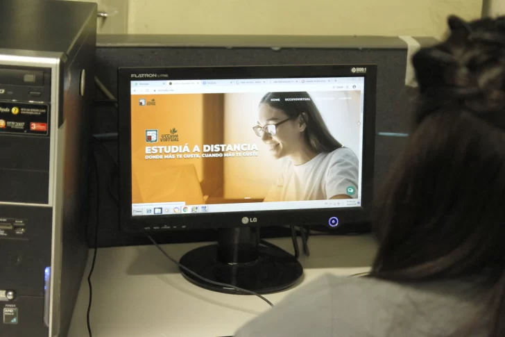 Con más de 10 mil capacitados, explota la formación virtual local