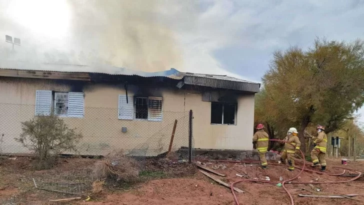 Explosión de una escuela: dos obreros murieron y una docente sufrió graves heridas Explosión de una escuela: dos obreros murieron y una docente sufrió graves heridas