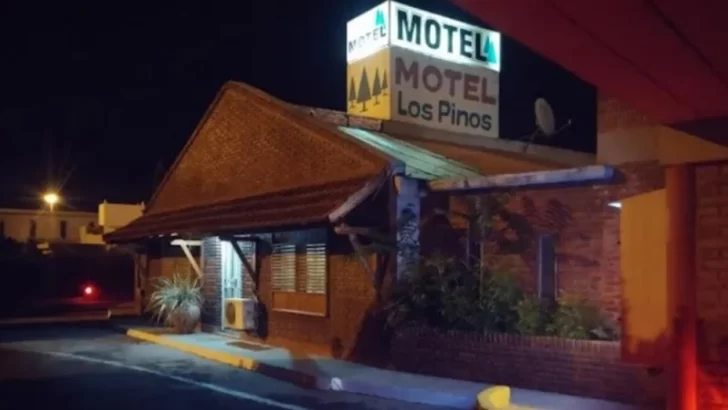 Una mujer murió mientras tenía relaciones sexuales sadomasoquistas en un hotel Una mujer murió mientras tenía relaciones sexuales sadomasoquistas en un hotel