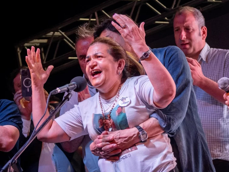 Desgarrador pedido de justicia de los padres de Fernando Báez Sosa: “Sin él la vida se terminó” Desgarrador pedido de justicia de los padres de Fernando Báez Sosa: “Sin él la vida se terminó”