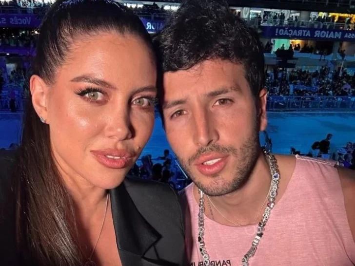 Wanda Nara, muy cerca de Sebastián Yatra en el Carnaval de Río Wanda Nara, muy cerca de Sebastián Yatra en el Carnaval de Río