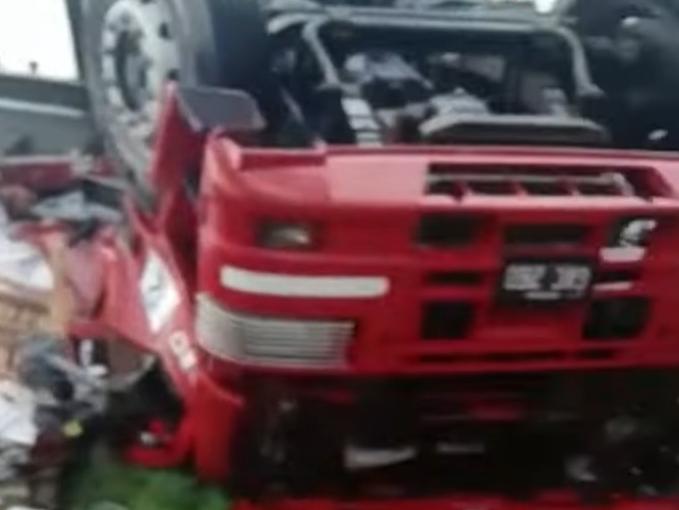 Falleció un camionero sanjuanino tras volcar en San Luis Falleció un camionero sanjuanino tras volcar en San Luis