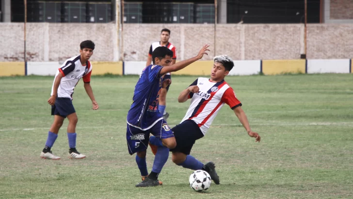 Unión venció a San Lorenzo y jugará la final de la Copa Integración ante San Miguel Unión venció a San Lorenzo y jugará la final de la Copa Integración ante San Miguel