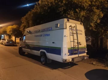 Hallan el cadáver de un hombre atado de pies y manos en un descampado