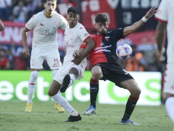 Colón y Huracán empataron en el Cementerio de los elefantes Colón y Huracán empataron en el Cementerio de los elefantes