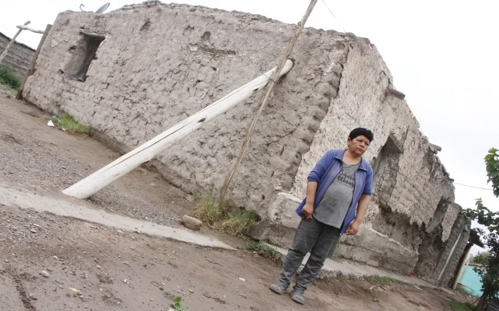 Unas 55 familias asistidas y varios usuarios sin luz, secuelas de la lluvia