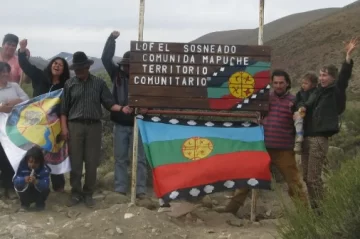 Tensión con Mendoza por la entrega de tierras a mapuches Tensión con Mendoza por la entrega de tierras a mapuches