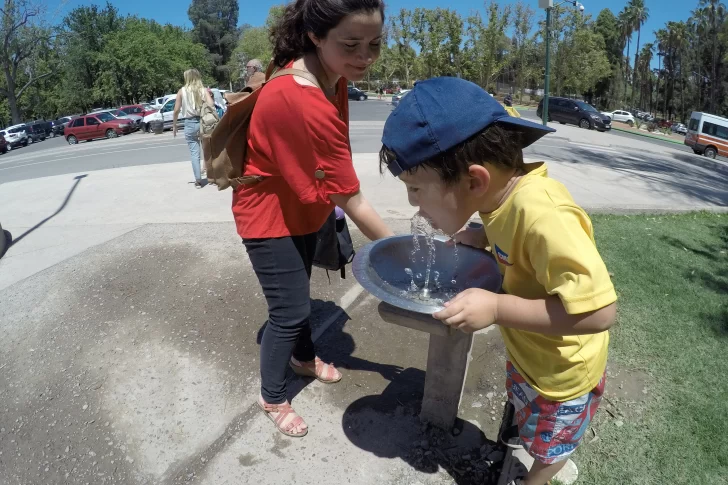 Persisten alertas y altas temperaturas en todo el país