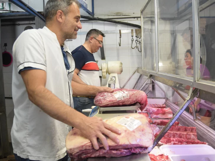 AFIP reglamenta reintegros para compras en carnicerías con tarjetas de débito AFIP reglamenta reintegros para compras en carnicerías con tarjetas de débito