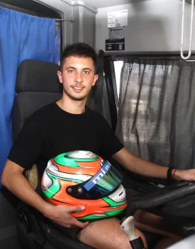 Tobías Martínez, el piloto que pudo ser hockista y sueña con el Dakar Tobías Martínez, el piloto que pudo ser hockista y sueña con el Dakar