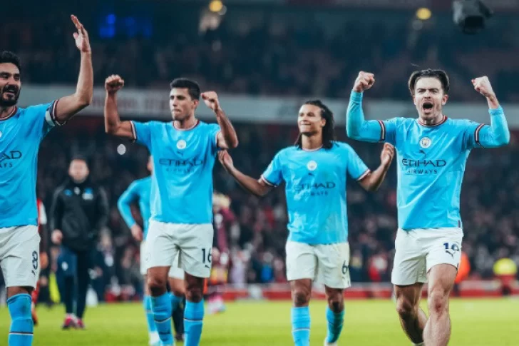El City venció a domicilio al Arsenal y lo alcanzó