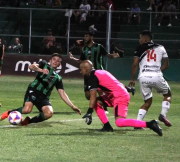 San Martín se la juega afuera