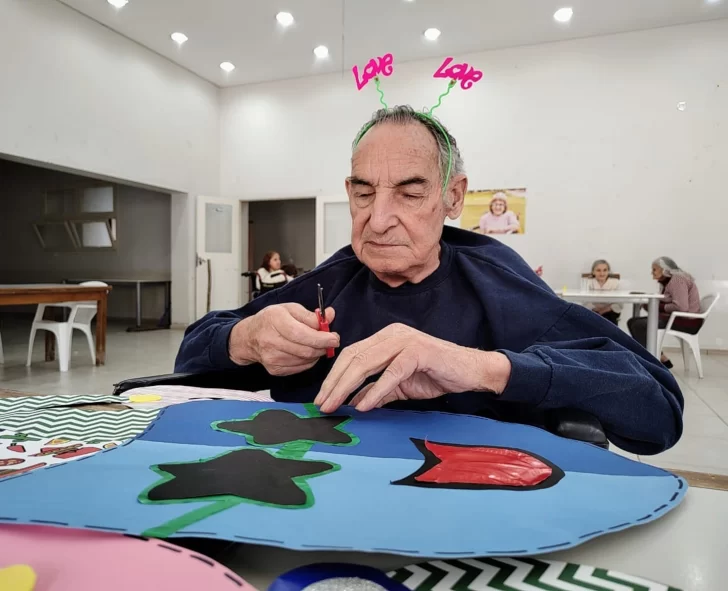 Abuelos celebrarán el carnaval con los vecinos para mantener la tradición