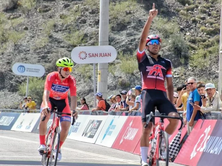 Pérez y Castro, de inicio en las Vueltas Pérez y Castro, de inicio en las Vueltas