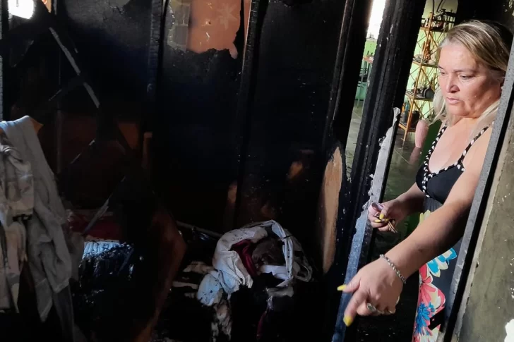 Murió su abuela, se mudó a su casa y el fuego le destruyó todo