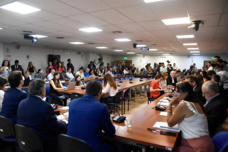 El FdT dio el primer paso en su plan de destitución de la Corte