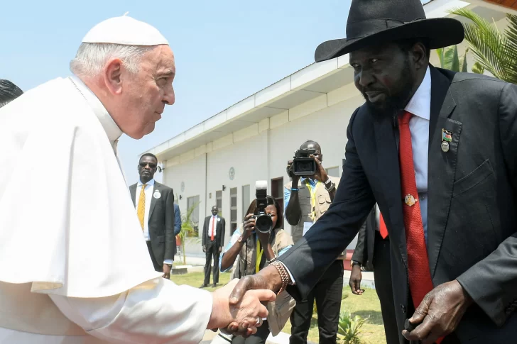 El Papa Francisco llama a “deponer las armas” al cierre de visita a Sudán del Sur