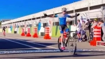 Después de dos meses de haber sufrido un accidente, Ibarra volvió y ganó en Brasil Después de dos meses de haber sufrido un accidente, Ibarra volvió y ganó en Brasil