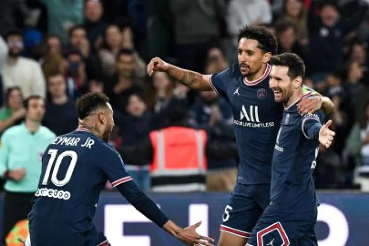 Con homenaje a Pelé y sin alusión a Messi, el rosarino anotó en la victoria del PSG