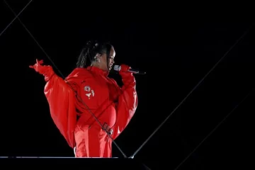 El impactante show de Rihanna embarazada en el entretiempo de la gran final entre Kansas City Chiefs y Philadelphia Eagles El impactante show de Rihanna embarazada en el entretiempo de la gran final entre Kansas City Chiefs y Philadelphia Eagles